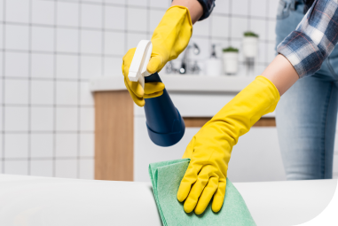 Spraye do luster i szkła​